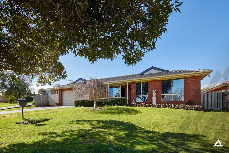 5 Flax Mill Close, Drouin VIC 3818