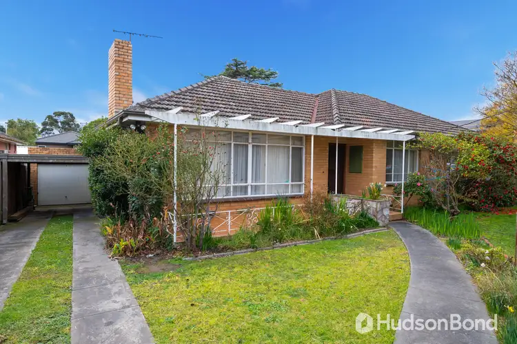 9 Pine Way, Doncaster East VIC 3109