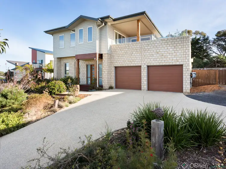 17 Waterview Rise, Cowes VIC 3922