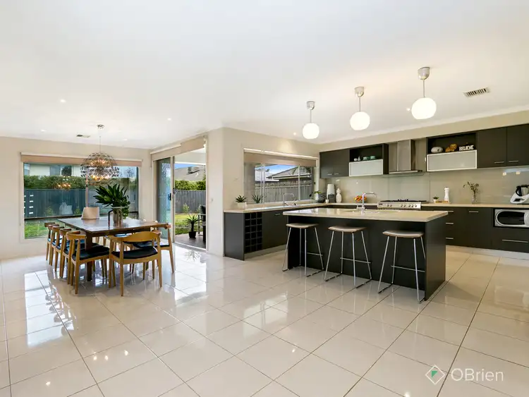 25 Whitewater Court, Sandhurst VIC 3977