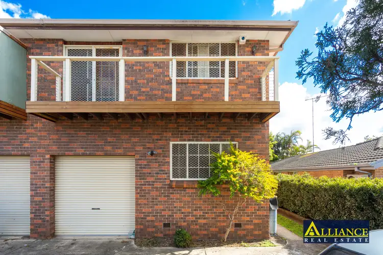 2/128a Queen Street, Revesby NSW 2212