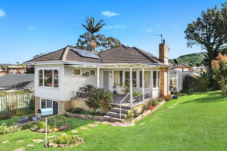 15 Gundarun Street, West Wollongong NSW 2500