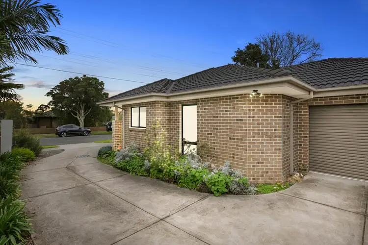 Second view of Homely unit listing, 1/6 Reservoir Road, Frankston VIC 3199