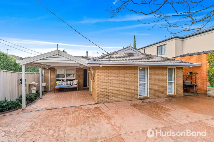 1/42 Carrathool Street, Bulleen VIC 3105
