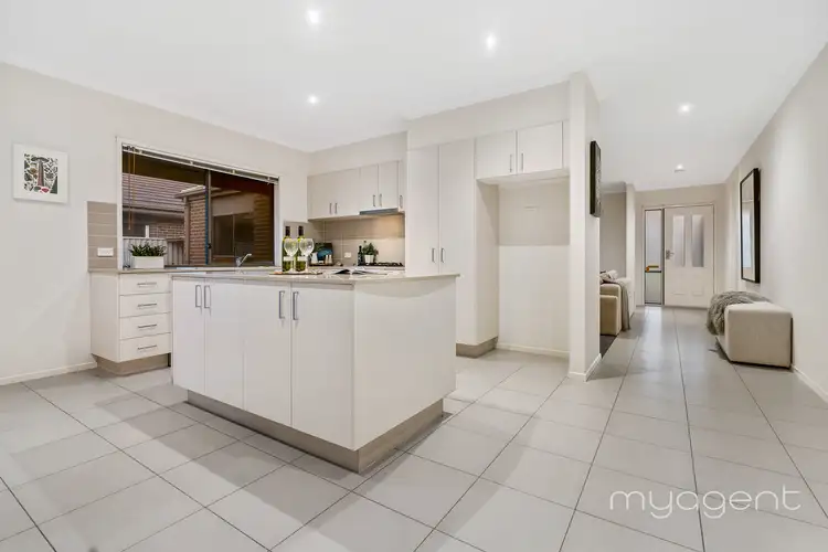 Fifth view of Homely house listing, 1 Belfry Place, Craigieburn VIC 3064