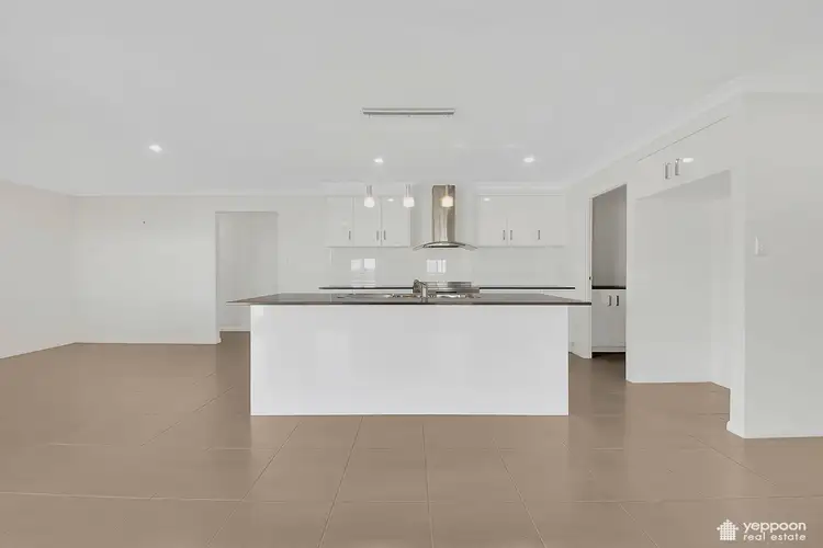 Second view of Homely house listing, 11 Shoalwater Circuit, Lammermoor QLD 4703