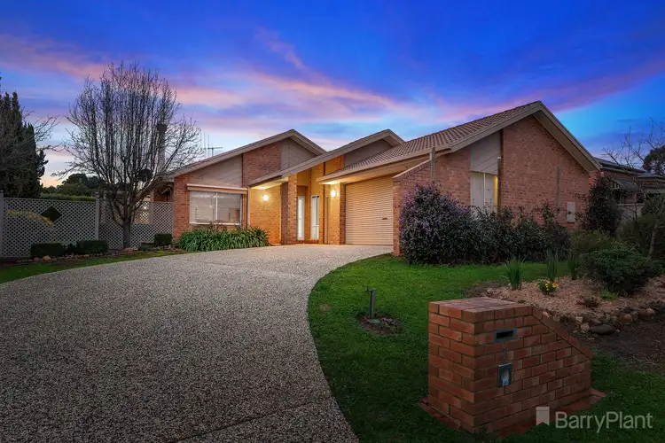 1 Chelsea Boulevard, Strathdale VIC 3550