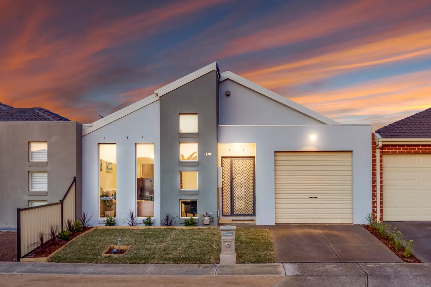 Main view of Homely unit listing, 2/13 Westminister Avenue, Hillside VIC 3037