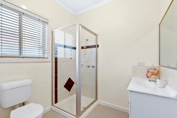 Sixth view of Homely unit listing, 2/13 Westminister Avenue, Hillside VIC 3037