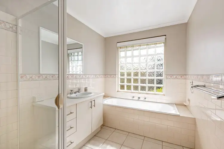 Sixth view of Homely unit listing, 2/176 Queen Street, Altona VIC 3018
