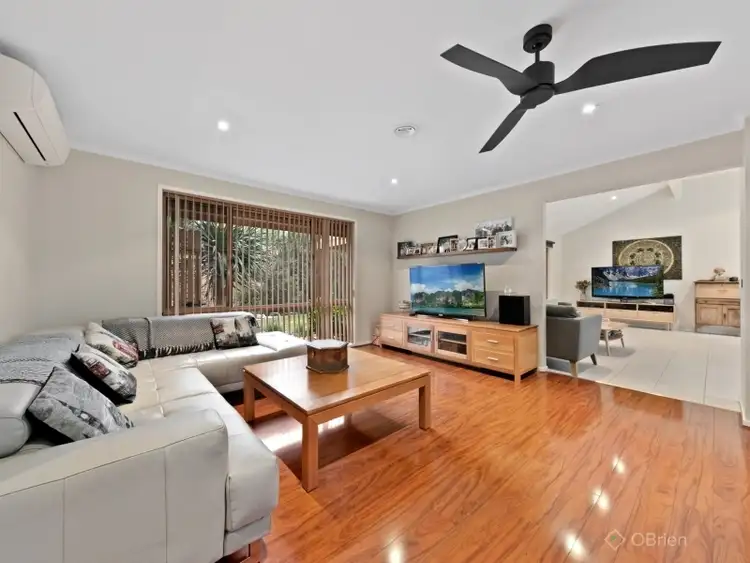 Second view of Homely house listing, 8 Berkshire Place, Narre Warren South VIC 3805