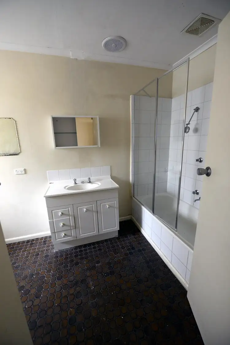 Fifth view of Homely unit listing, 2/2 Thompson Street, Clayton VIC 3168