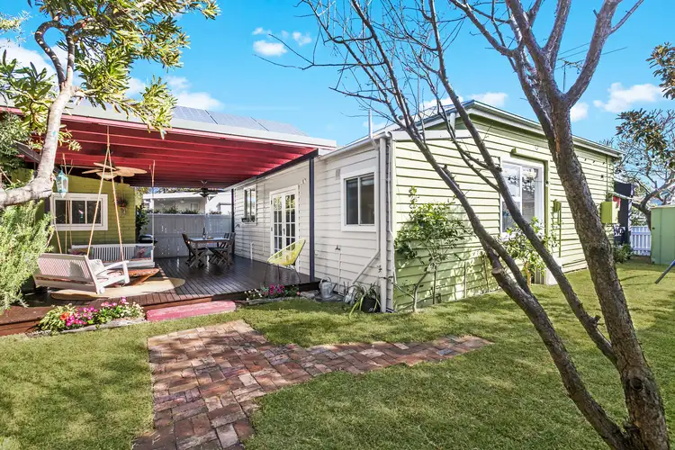 3 Blackall Street, Hamilton NSW 2303