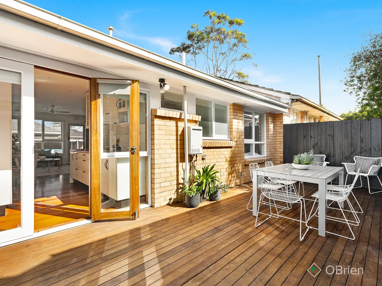 Main view of Homely unit listing, 2/11 Mac Crescent, Parkdale VIC 3195