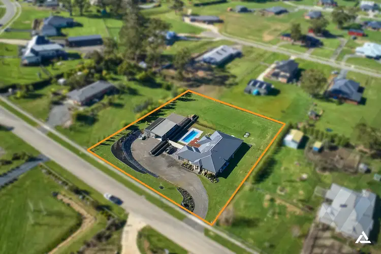 Second view of Homely house listing, 25 Bunjil Drive, Drouin VIC 3818