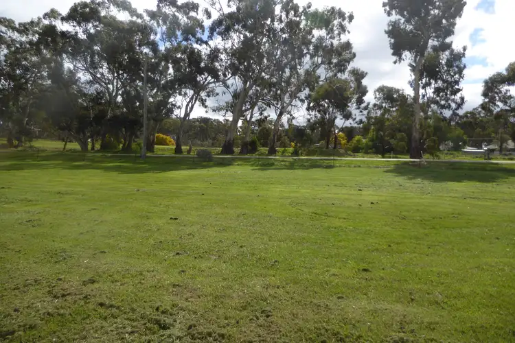 25-33 Godfrey Street, Wedderburn VIC 3518