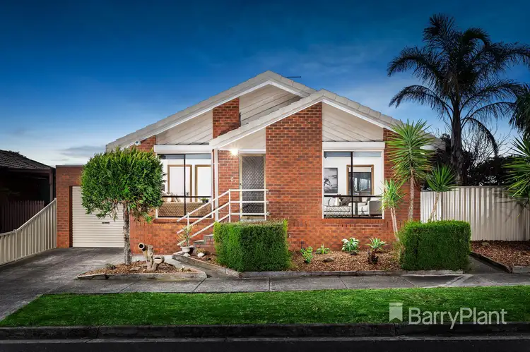 Main view of Homely unit listing, 1/25 Pickworth Drive, Mill Park VIC 3082