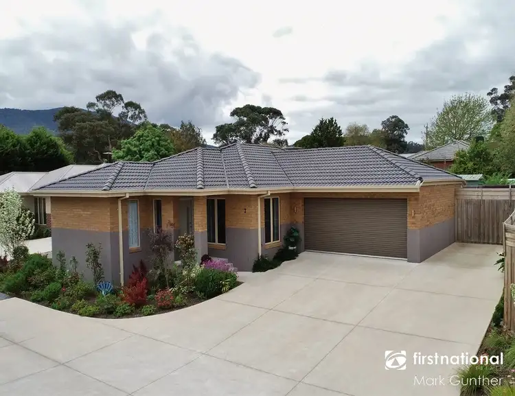 Second view of Homely house listing, 7 Elliot Close, Healesville VIC 3777