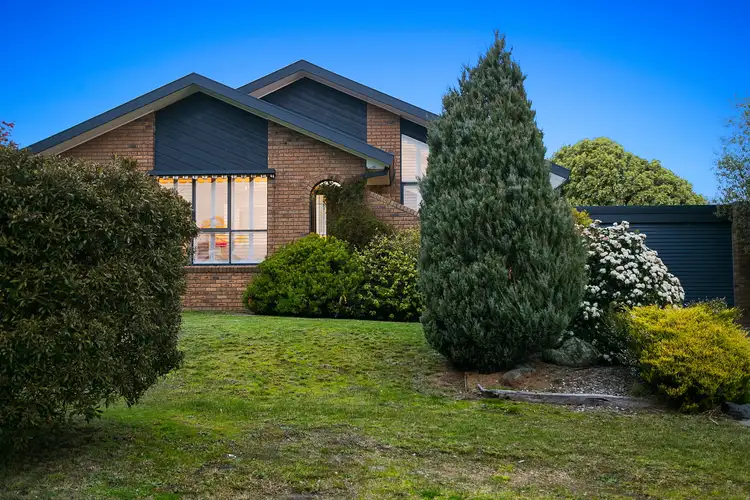 Second view of Homely house listing, 10 Shelbury Place, Frankston South VIC 3199