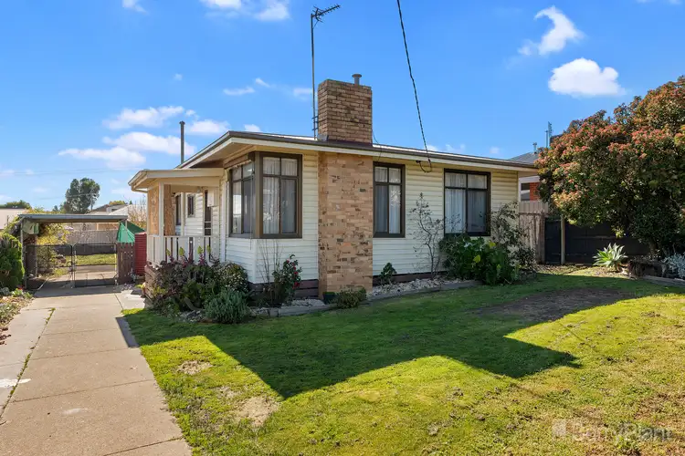 11 Douglas Street, Kangaroo Flat VIC 3555