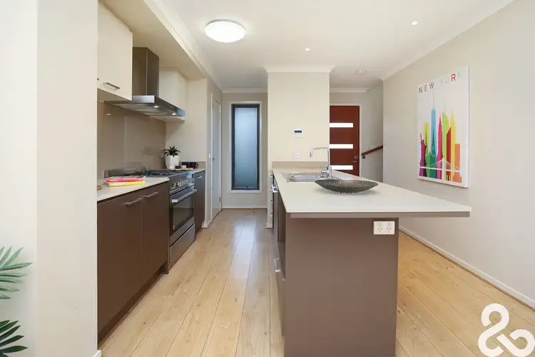 Sixth view of Homely townhouse listing, 70 Lehmanns Road, Wollert VIC 3750