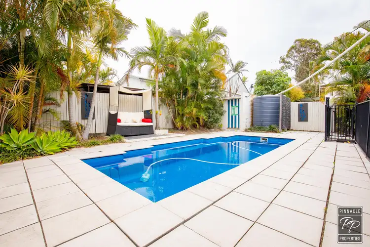 16 Edenvale Street, Oxley QLD 4075