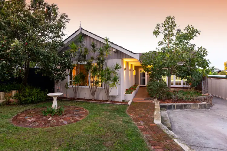 11 Fitzroy Road, Rivervale WA 6103