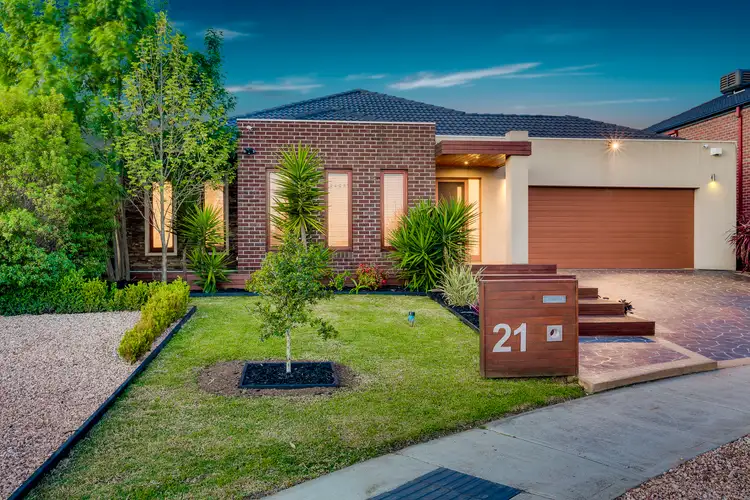 21 Pembury Way, Hillside VIC 3037