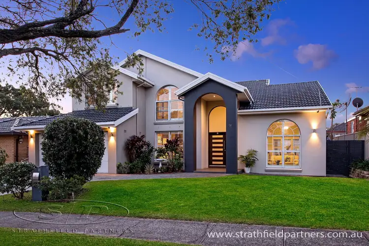 11 Denman Road, Georges Hall NSW 2198