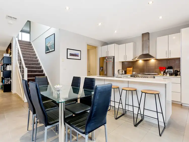 3/2A Queens Court, Werribee VIC 3030