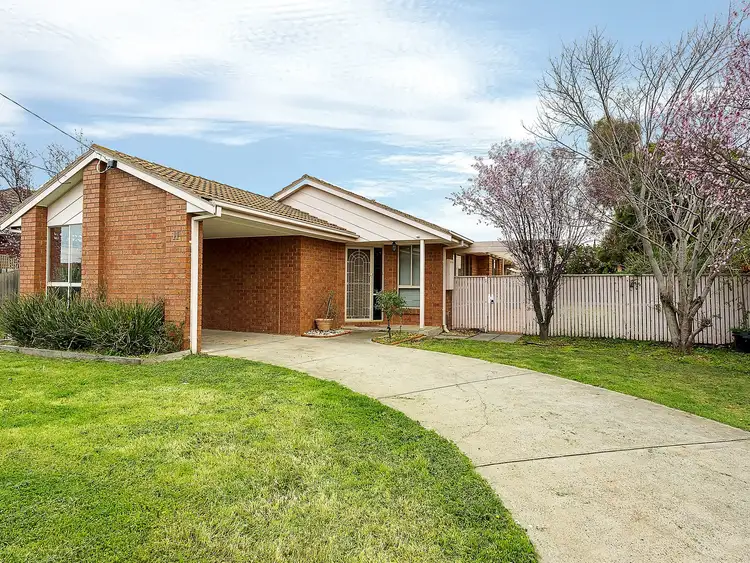 11 Maple Crescent, Hoppers Crossing VIC 3029