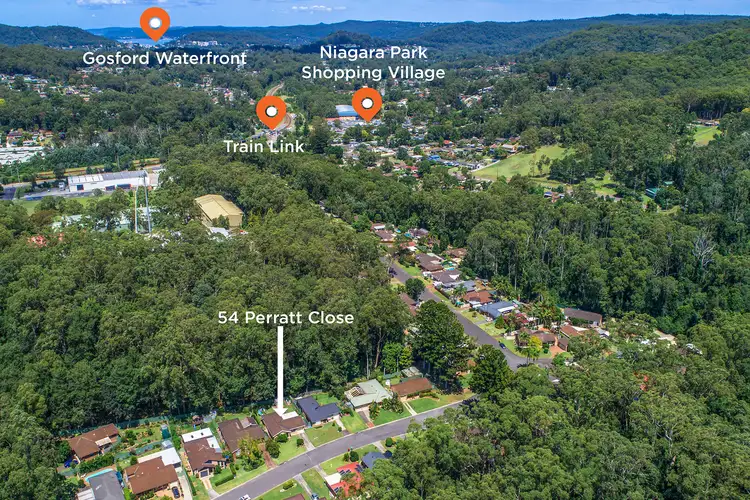 54 Perratt Close, Lisarow NSW 2250