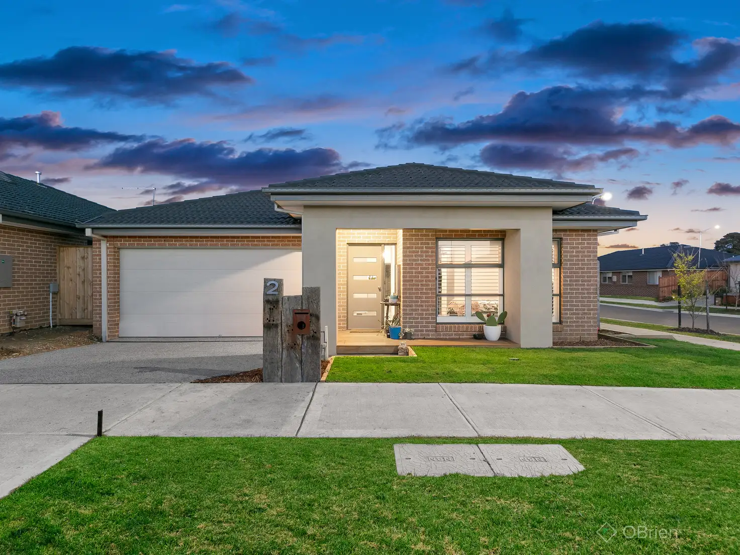 Main view of Homely house listing, 2 Abbeyard Drive, Clyde VIC 3978