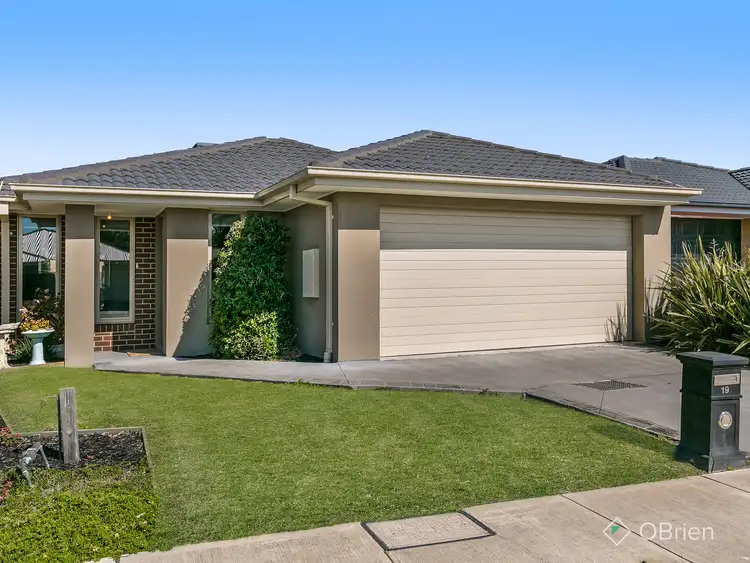 Third view of Homely house listing, 19 Warrenwood Place, Langwarrin VIC 3910