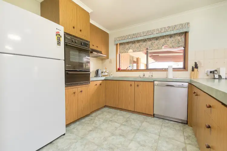 Fourth view of Homely house listing, 2 Lever Court, Mildura VIC 3500