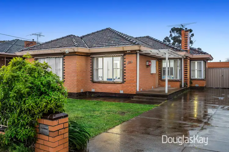 16 Westmoreland Road, Sunshine North VIC 3020