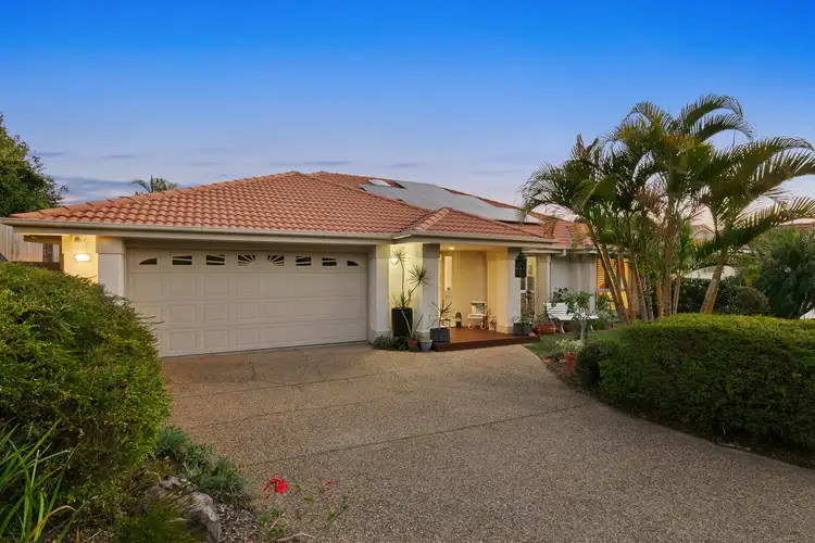 5 Holm Place, Carindale QLD 4152