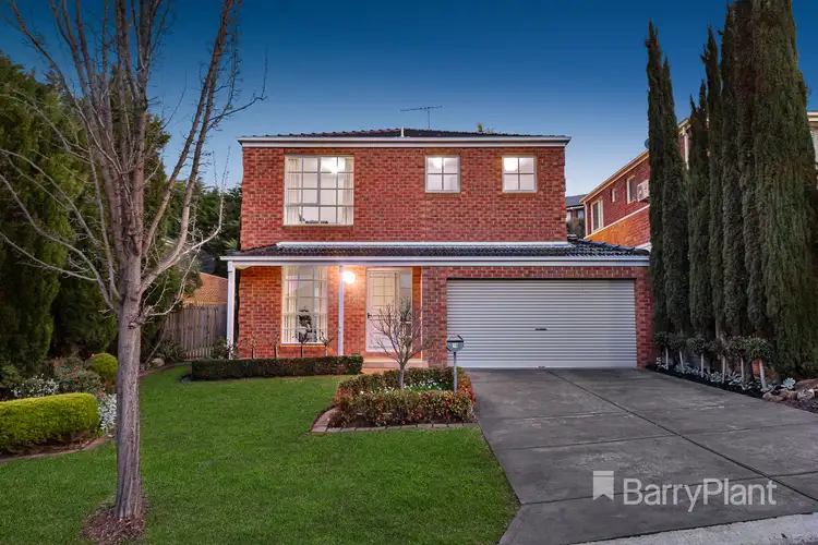 19 Lachlan Grange, Bulleen VIC 3105