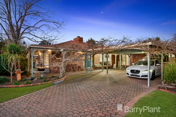 4 Ferndale Close, Werribee VIC 3030