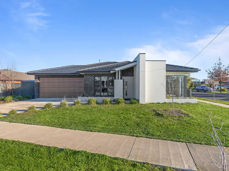 1861 Sturt Street, Alfredton VIC 3350