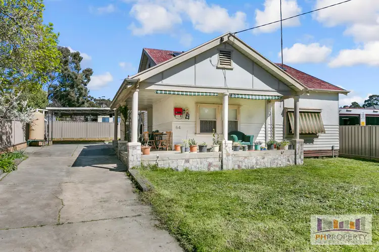 64 Russell Street, Quarry Hill VIC 3550