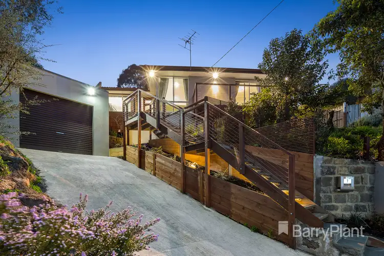 7 Wanbanna Avenue, Greensborough VIC 3088