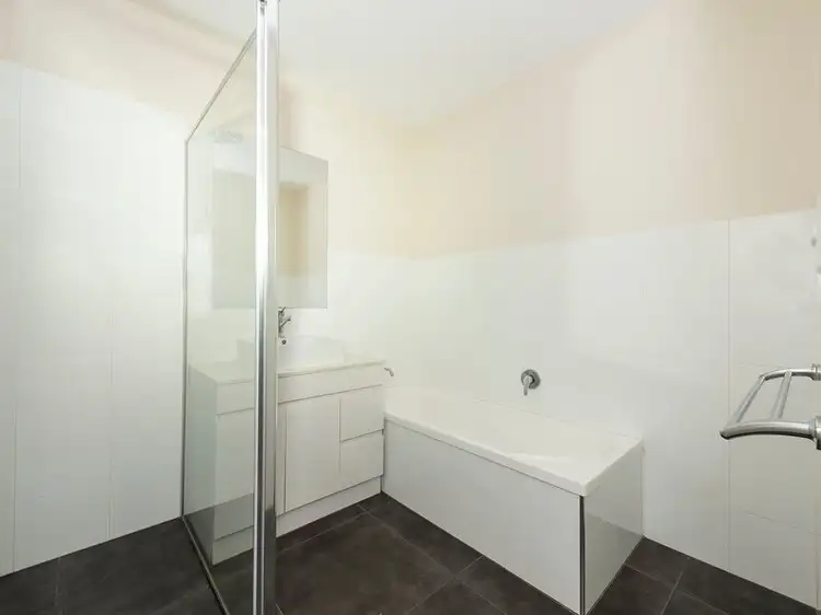 Sixth view of Homely house listing, 10 Bunting Court, Altona North VIC 3025
