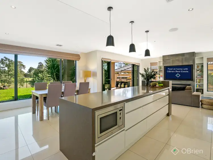 1 Merivale Close, Sandhurst VIC 3977