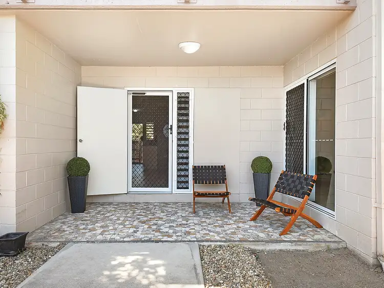 2/42 Cook Street, North Ward QLD 4810