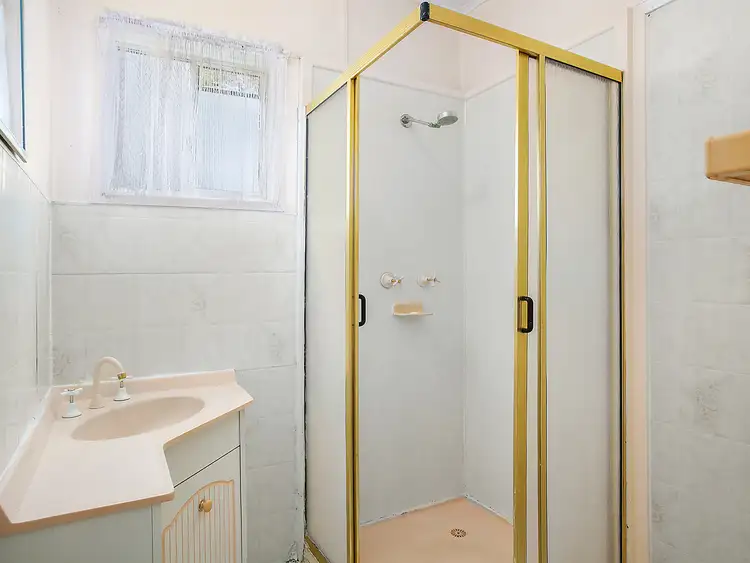 Fifth view of Homely house listing, 4 Cooper Street, Lakes Creek QLD 4701