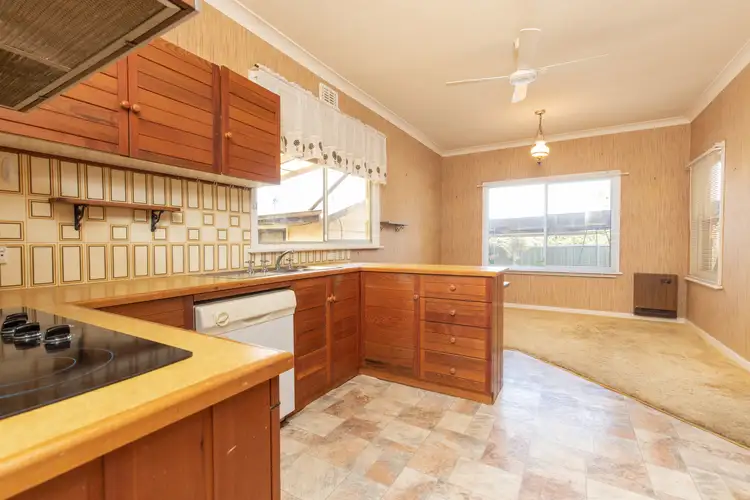 Fifth view of Homely house listing, 5 Rowe Parade, Red Cliffs VIC 3496