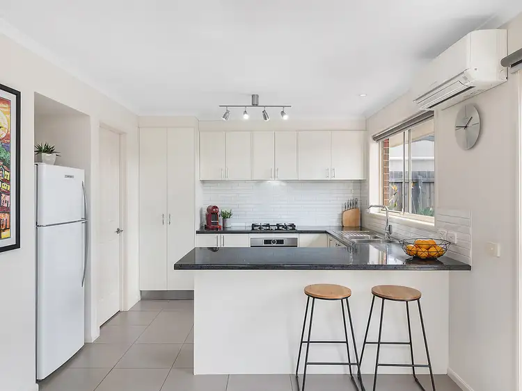 Second view of Homely unit listing, 2/7 Param Street, Grovedale VIC 3216