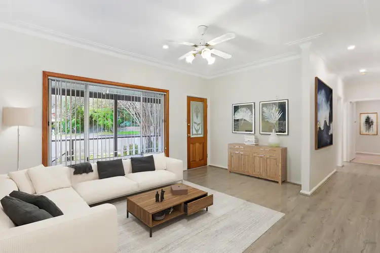 5 Adina Avenue, West Wollongong NSW 2500