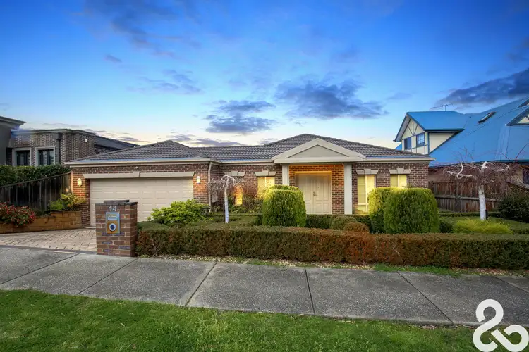 14 Delacombe Drive, Mill Park VIC 3082